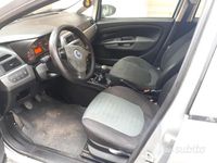 Usata Fiat Grande Punto 75 CV (55 kW) 2007 Grigio Utilitaria