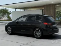 Nuova BMW 218 Active Tourer M Sport 136 CV (100 kW) 2026 Black sapphire metallizzato Monovolume