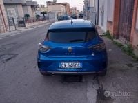 Usata Renault Clio V 100 CV (73 kW) 2024 Blu Berlina