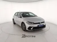 Usata VW Polo Life 95 CV (69 kW) 2025 Grigio Utilitaria