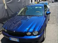 Usata Jaguar X-type 230 CV (169 kW) 2002 Bluazzurro Berlina