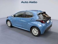 Usata Toyota Yaris Hybrid Business Edition 92 CV (67 kW) 2021 Urban blue Berlina