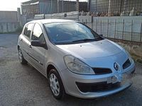 Usata Renault Clio II 75 CV (55 kW) 2007 Grigio Utilitaria