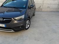 Usata Opel Crossland X Innovation 102 CV (75 kW) 2019 Grigio SUV