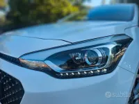 Usata Hyundai i20 Comfort 82 CV (60 kW) 2016 Bianco Berlina