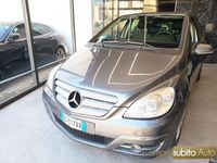 Usata Mercedes B200 Premium 140 CV (102 kW) 2011 Grigio scuro Monovolume