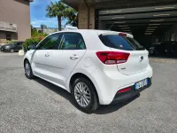 Begagnad Kia Rio 84 HK (61 kW) 2019 Vit Sedan
