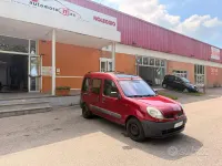 Usata Renault Kangoo 75 CV (55 kW) 2004 Rosso Monovolume