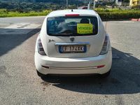 Usata Lancia Ypsilon 69 CV (50 kW) 2011 Bianco Utilitaria
