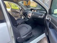 Usata Lancia Ypsilon 75 CV (55 kW) 2011 Bianco Utilitaria