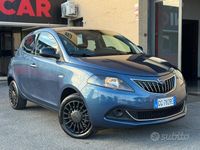 Usata Lancia Ypsilon Silver 70 CV (51 kW) 2021 Blu Utilitaria