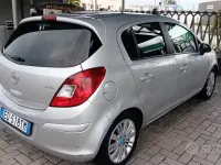 Usata Opel Corsa 80 CV (58 kW) 2010 Utilitaria