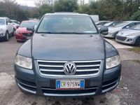 Usata VW Touareg R 174 CV (127 kW) 2004 Grigio SUV