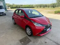 Usata Toyota Aygo X-cite 69 CV (50 kW) 2016 Rosso Utilitaria