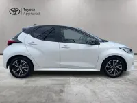 Usata Toyota Yaris Hybrid Style 92 CV (67 kW) 2021 Bianco Berlina