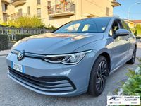 Usata VW Golf VIII Life 150 CV (110 kW) 2023 Grigio Berlina