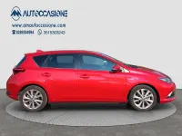 Usata Toyota Auris Hybrid Lounge 99 CV (72 kW) 2016 Bordeaux Berlina