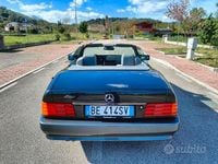 Usata Mercedes SL300 231 CV (169 kW) 1989 Nero Cabrio