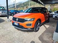 Usata VW T-Roc Advance 149 CV (109 kW) 2018 Arancione SUV