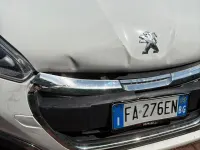 Usata Peugeot 208 81 CV (59 kW) 2015 Bianco Utilitaria