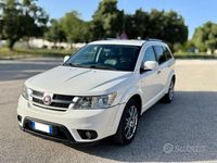 Usata Fiat Freemont Lounge 170 CV (125 kW) 2015 Bianco SUV