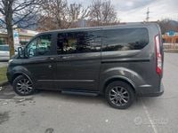 Usata Ford Tourneo Custom 218 CV (160 kW) 2023 Grigio Furgone