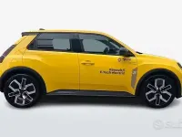 Usata Renault 5 E-Tech Techno 110 kW (150 CV) 2025 Giallo Berlina