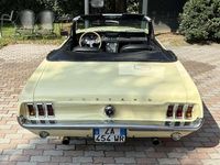 Usata Ford V8 224 CV (164 kW) 1967 Bianco Cabrio