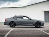 Usata BMW 740 Exclusive 258 CV (189 kW) 2018 Sophistograu Berlina