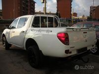 Usata Mitsubishi L200 Invite 136 CV (100 kW) 2014 Bianco Pick-up