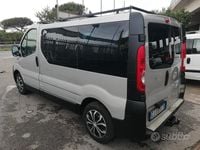 Usata Renault Trafic 100 CV (73 kW) 2003 Grigio Monovolume