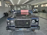 Usata Land Rover Defender 86 CV (63 kW) 1998 Bluazzurro SUV
