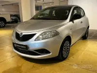Usata Lancia Ypsilon Gold 95 CV (69 kW) 2016 Grigio Utilitaria