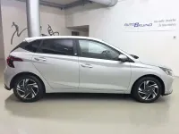Usata Hyundai i20 101 CV (74 kW) 2021 Argento Utilitaria