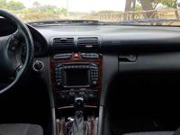 Usata Mercedes C220 Elegance 143 CV (105 kW) 2001 Blu/azzurro Berlina