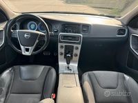 Usata Volvo V60 R-Design 163 CV (119 kW) 2012 Grigio Station wagon