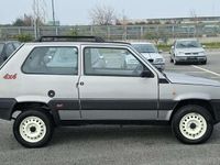 Usata Fiat 750 34 CV (25 kW) 1988 Argento Berlina