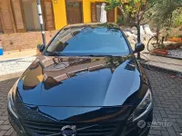 Usata Volvo V60 120 CV (88 kW) 2018 Nero Station wagon