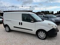 Usata Opel Combo 120 CV (88 kW) 2015 Bianco Monovolume