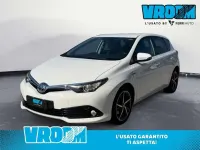 Usata Toyota Auris Hybrid Lounge 99 CV (72 kW) 2017 Bianco Berlina