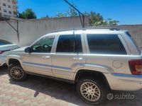 Usata Jeep Grand Cherokee 163 CV (119 kW) 2003 Grigio SUV