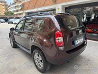 Usata Dacia Duster Lauréate 115 CV (84 kW) 2017 Rosso SUV