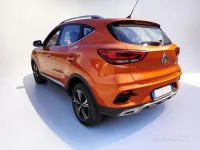 Usata MG ZS Comfort 106 CV (77 kW) 2022 Orange metallizzato SUV