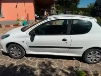 Usata Peugeot 206 60 CV (44 kW) 2010 Bianco Berlina