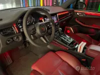 Usado Porsche Macan 441 CV (324 kW) 2022 Gris SUV