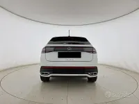 Usata VW Taigo R-line 150 CV (110 kW) 2023 Pure white SUV