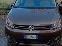 Usata VW Touran Comfortline 105 CV (77 kW) 2015 Marrone Monovolume