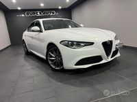Begagnad Alfa Romeo Giulia 150 HK (110 kW) 2019 Vit Sedan