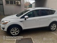 Usata Ford Kuga Titanium 163 CV (119 kW) 2013 Bianco SUV