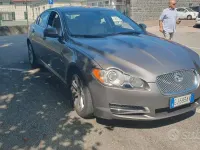 Usata Jaguar XF 240 CV (176 kW) 2011 Marrone Berlina